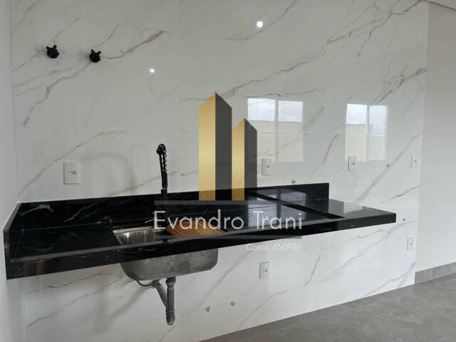 Casa para Venda em São José dos Campos - 3