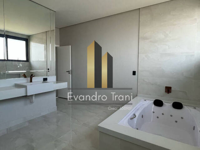 Casa para Venda em São José dos Campos - 5