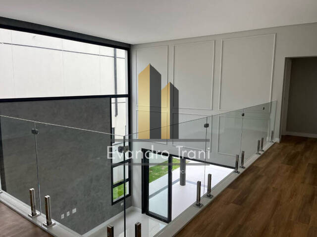 Casa para Venda em São José dos Campos - 4
