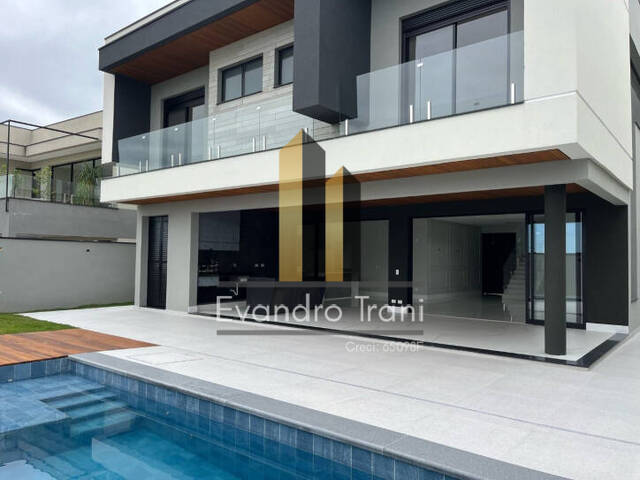 Casa para Venda em São José dos Campos - 2