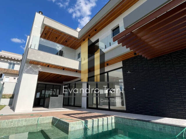 Casa para Venda em São José dos Campos - 3