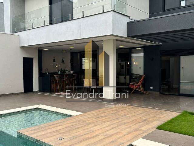 #646 - Casa para Venda em São José dos Campos - SP