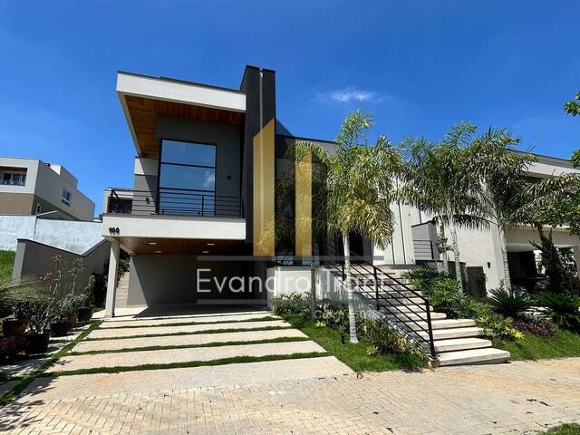 #647 - Casa para Venda em São José dos Campos - SP