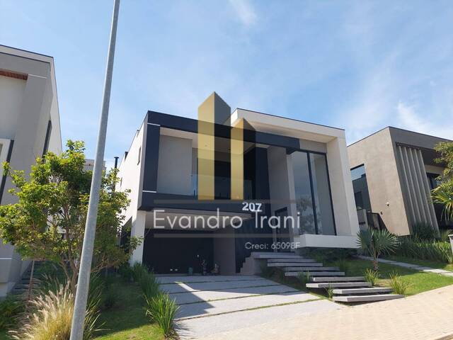 #668 - Casa para Venda em São José dos Campos - SP