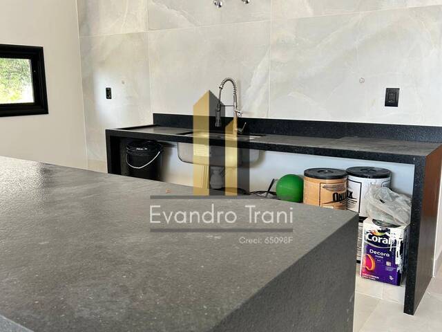 Casa para Venda em São José dos Campos - 5