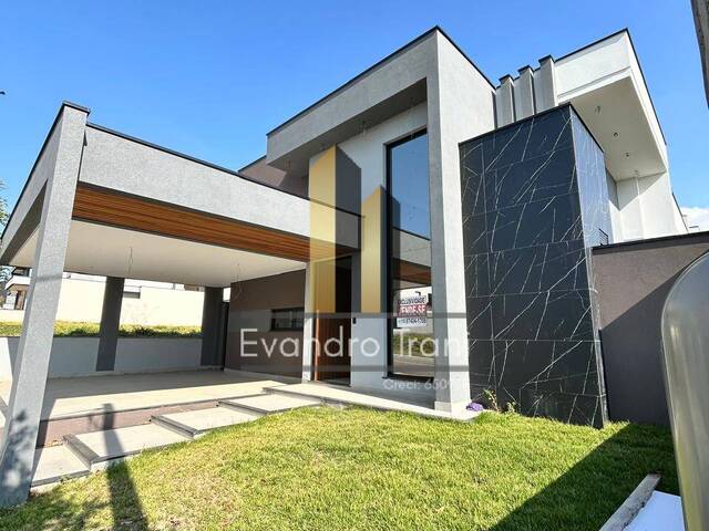 Casa para Venda em São José dos Campos - 2