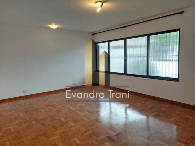 Casa para Venda em São José dos Campos - 4