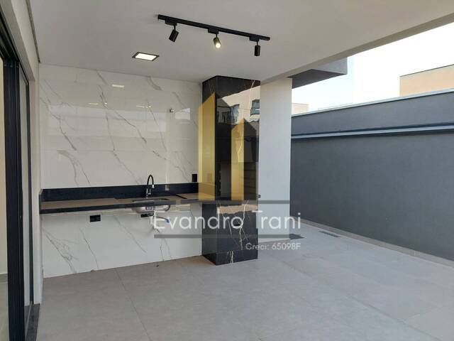 Casa para Venda em São José dos Campos - 5
