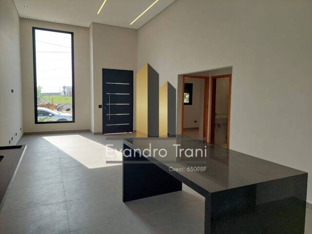 Casa para Venda em São José dos Campos - 4