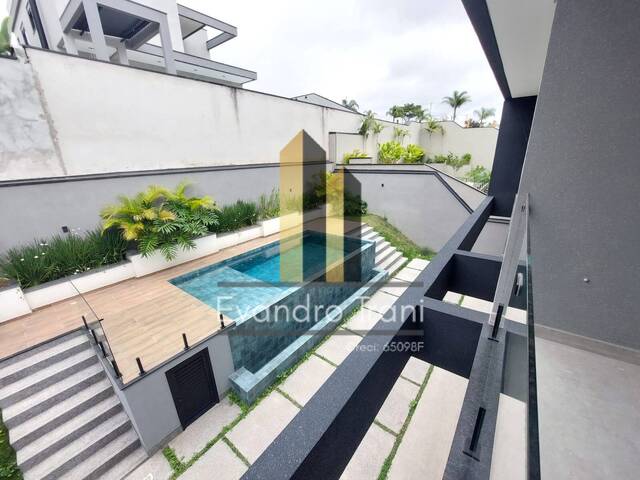 #717 - Casa para Venda em São José dos Campos - SP