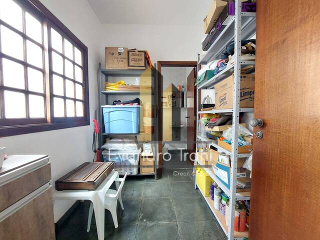 #718 - Casa para Venda em São José dos Campos - SP