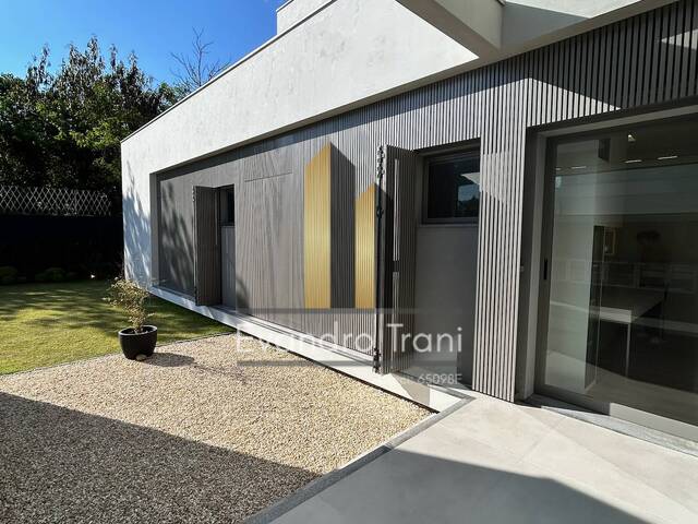 Casa para Venda em São José dos Campos - 2
