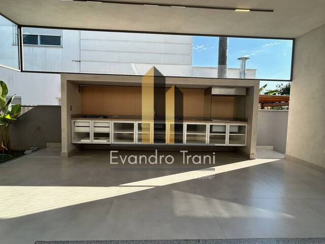 Casa para Venda em São José dos Campos - 5