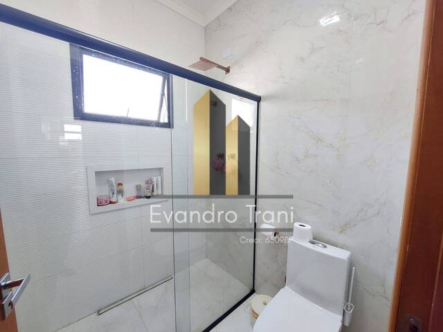 Casa para Venda em São José dos Campos - 5