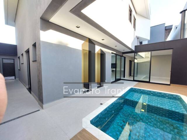 #729 - Casa para Venda em São José dos Campos - SP