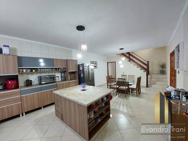 #732 - Casa para Venda em São José dos Campos - SP
