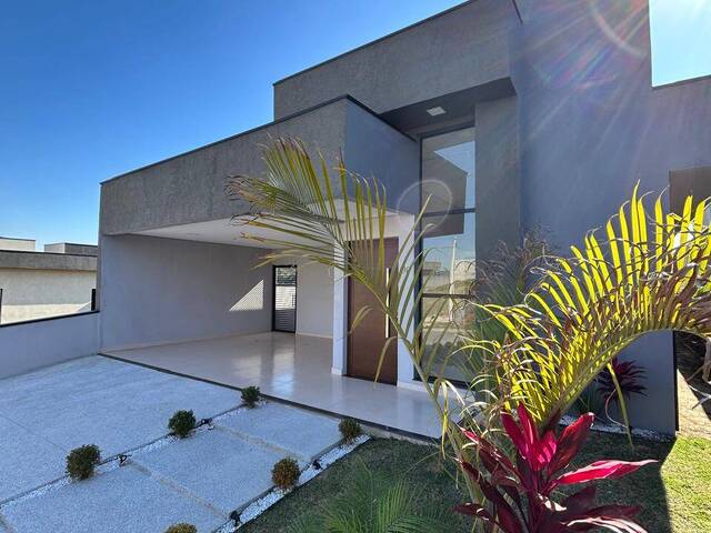 Venda em Parque Residencial Maria Elmira - Caçapava