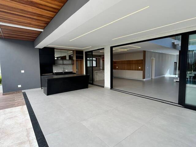 Casa para Venda em São José dos Campos - 5
