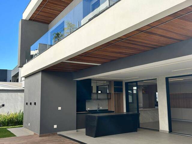 Casa para Venda em São José dos Campos - 4