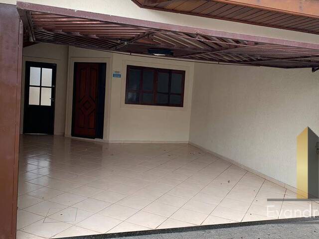 #737 - Casa para Venda em São José dos Campos - SP