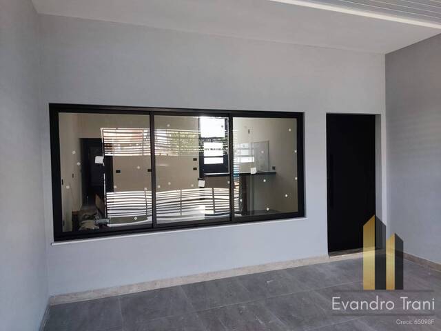 #739 - Casa para Venda em São José dos Campos - SP