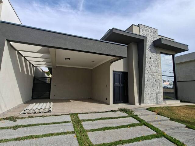 #746 - Casa para Venda em Caçapava - SP
