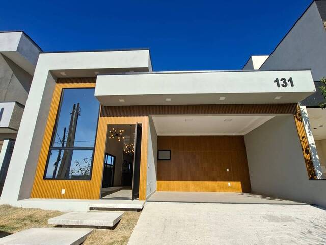 #747 - Casa para Venda em Caçapava - SP