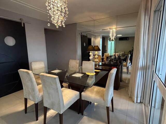 #748 - Apartamento para Venda em São José dos Campos - SP