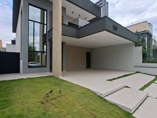 #764 - Casa para Venda em Caçapava - SP