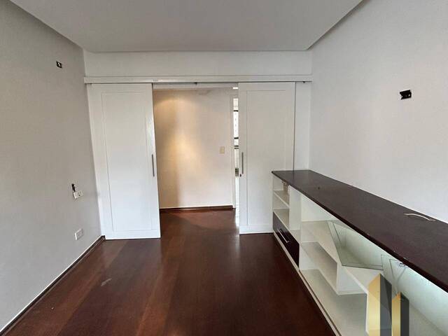 Apartamento para Venda em São José dos Campos - 4
