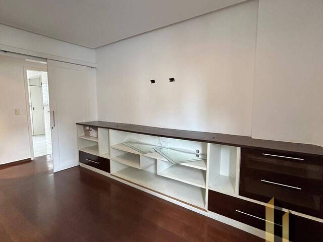 #767 - Apartamento para Venda em São José dos Campos - SP