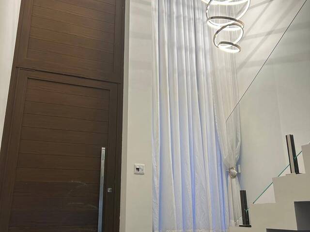 Casa para Venda em São José dos Campos - 4