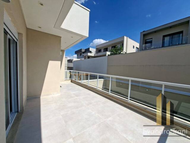 Casa para Venda em São José dos Campos - 4