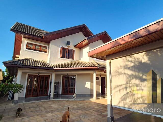 Casa para Venda em São José dos Campos - 2