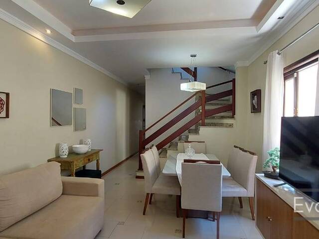 Casa para Venda em São José dos Campos - 4