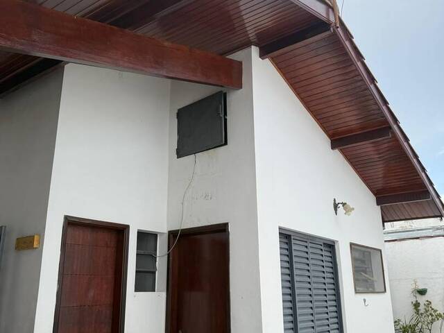 Casa para Venda em São José dos Campos - 2
