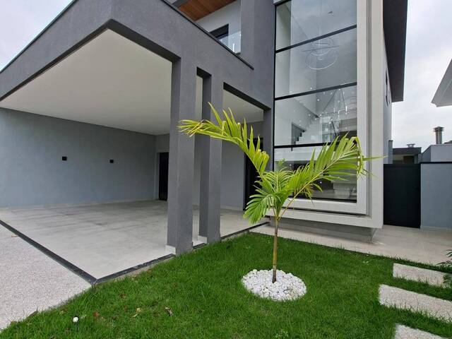 Casa para Venda em São José dos Campos - 2