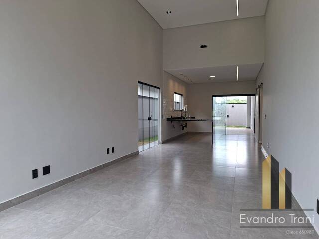 Casa para Venda em São José dos Campos - 2