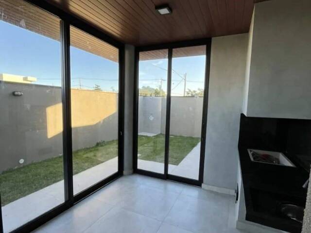 Casa para Venda em São José dos Campos - 5