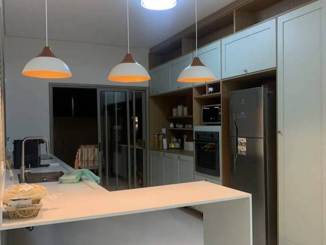 Casa para Venda em São José dos Campos - 3