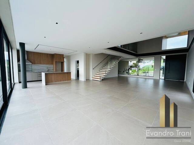 #803 - Casa para Venda em São José dos Campos - SP