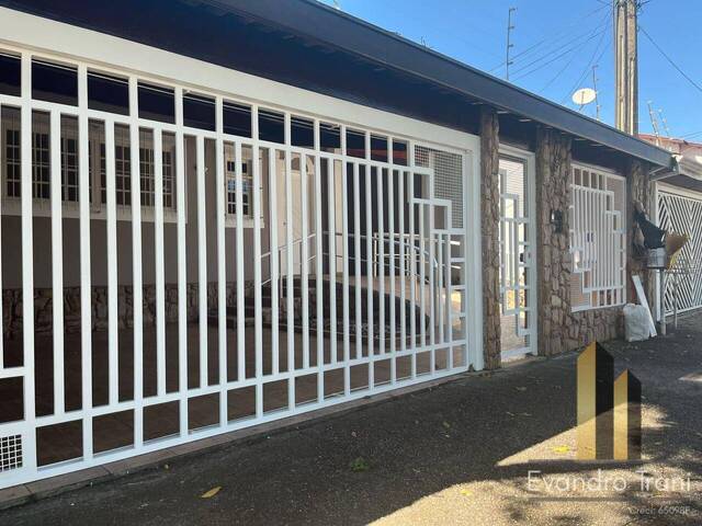 #808 - Casa para Venda em São José dos Campos - SP