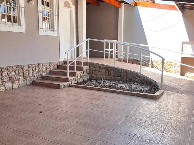 #808 - Casa para Venda em São José dos Campos - SP