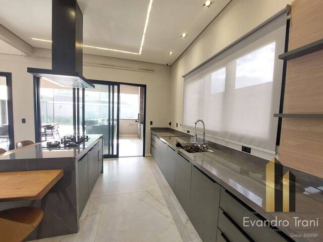 Casa para Venda em São José dos Campos - 5