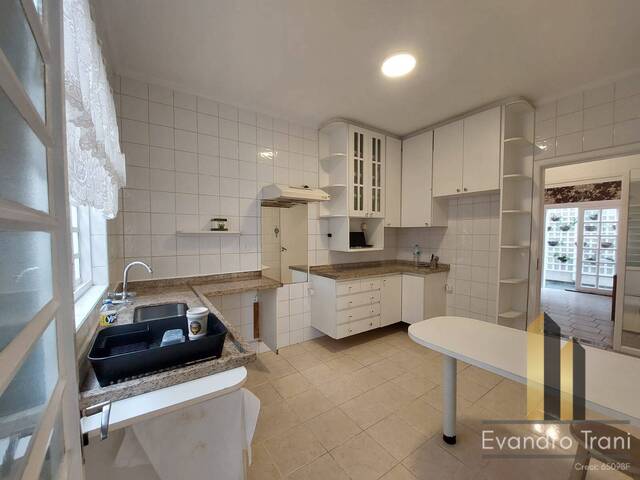 Casa para Venda em São José dos Campos - 3