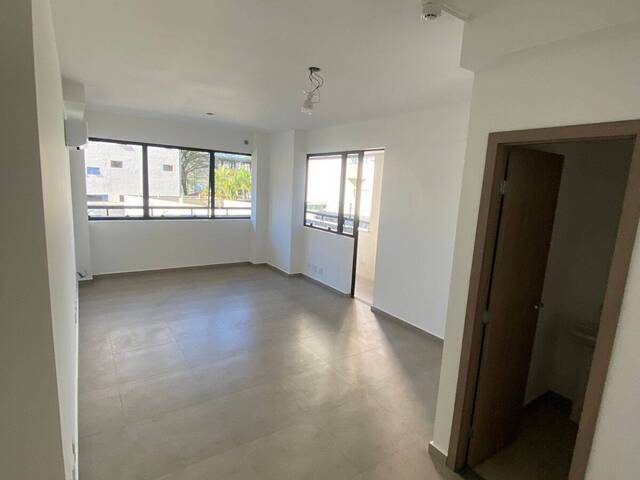 #815 - Sala para Venda em São José dos Campos - SP