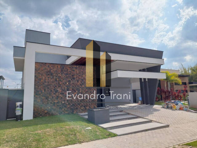 Casa para Venda em São José dos Campos - 2
