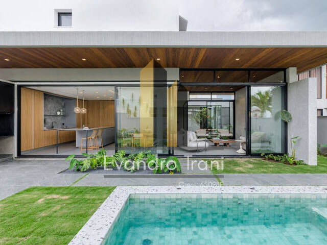 Casa para Venda em São José dos Campos - 2