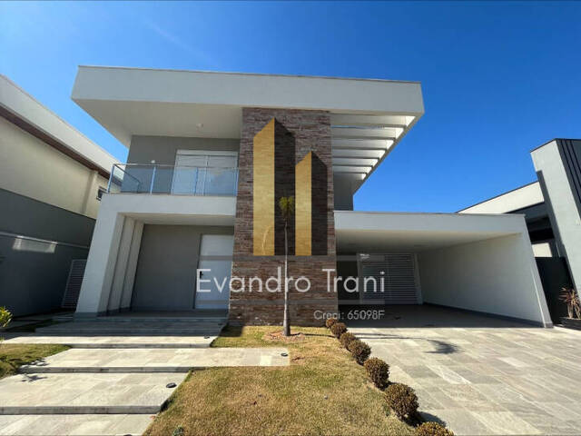 Casa para Venda em São José dos Campos - 2