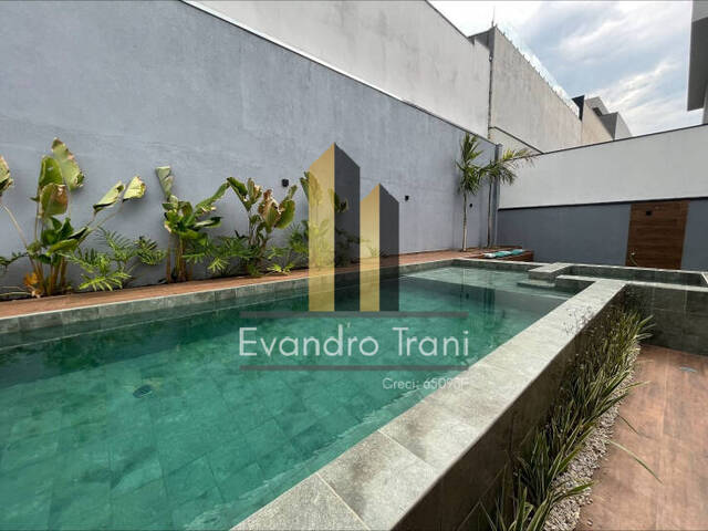 Casa para Venda em São José dos Campos - 3